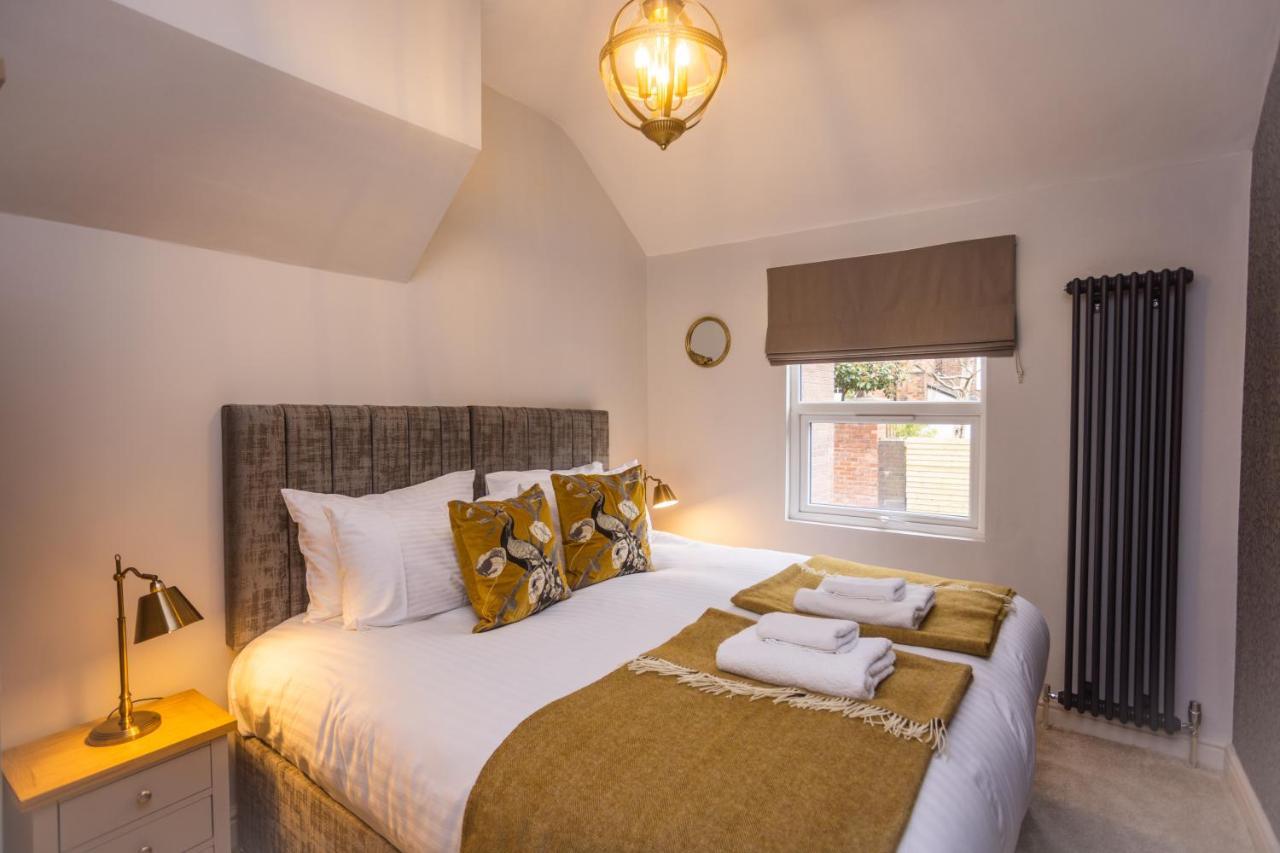 Historic City Centre Town House Chester Exterior foto